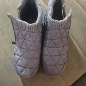 Teva Gray Quilted Winter Boots